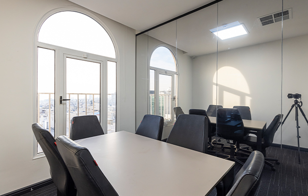 تماس با آژانس مارکتینگ و هک رشد یک تیم